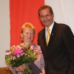 Ministerpräsident a.D. Matthias Platzeck mit Birgit Uhlworm