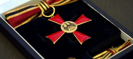 Bundesverdienstkreuz am Bande_pa