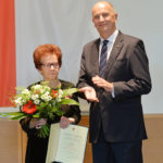 Landesordensträgerin Erna Miericke mit Ministerpräsident Dietmar Woidke, Foto Oliver Lang