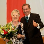 Ministerpräsident a.D. Matthias Platzeck mit Maria Pichottka