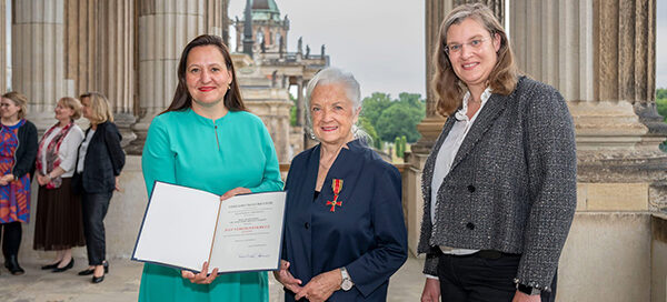 Überreichung des Bundesverdienstkreuzes (Foto: MWFK)